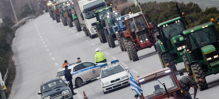 Στα μπλόκα οι αγρότες της βόρειας Ελλάδας -Πού είναι παρατεταγμένα τα τρακτέρ